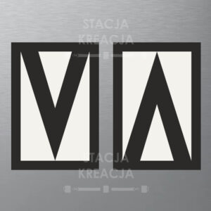 Wskaźnik W9 PKP kolej, Wskaźnik W9 pociąg, tory, linia kolejowa, pociągi prace torowe, ograniczenie prędkości pociągu, znak kolejowy W9, magnes kolejowy na lodówkę, PLK polskie linie kolejowe, ciuchcia, stacja kreacja magnesy kubki gadżety kolejowe, upominek kolejowy, sklep dla kolejarza